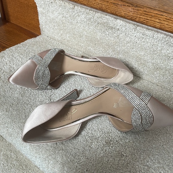 Badgley Mischka champagne, color, shoes, size 6. Gently used - Picture 3 of 4